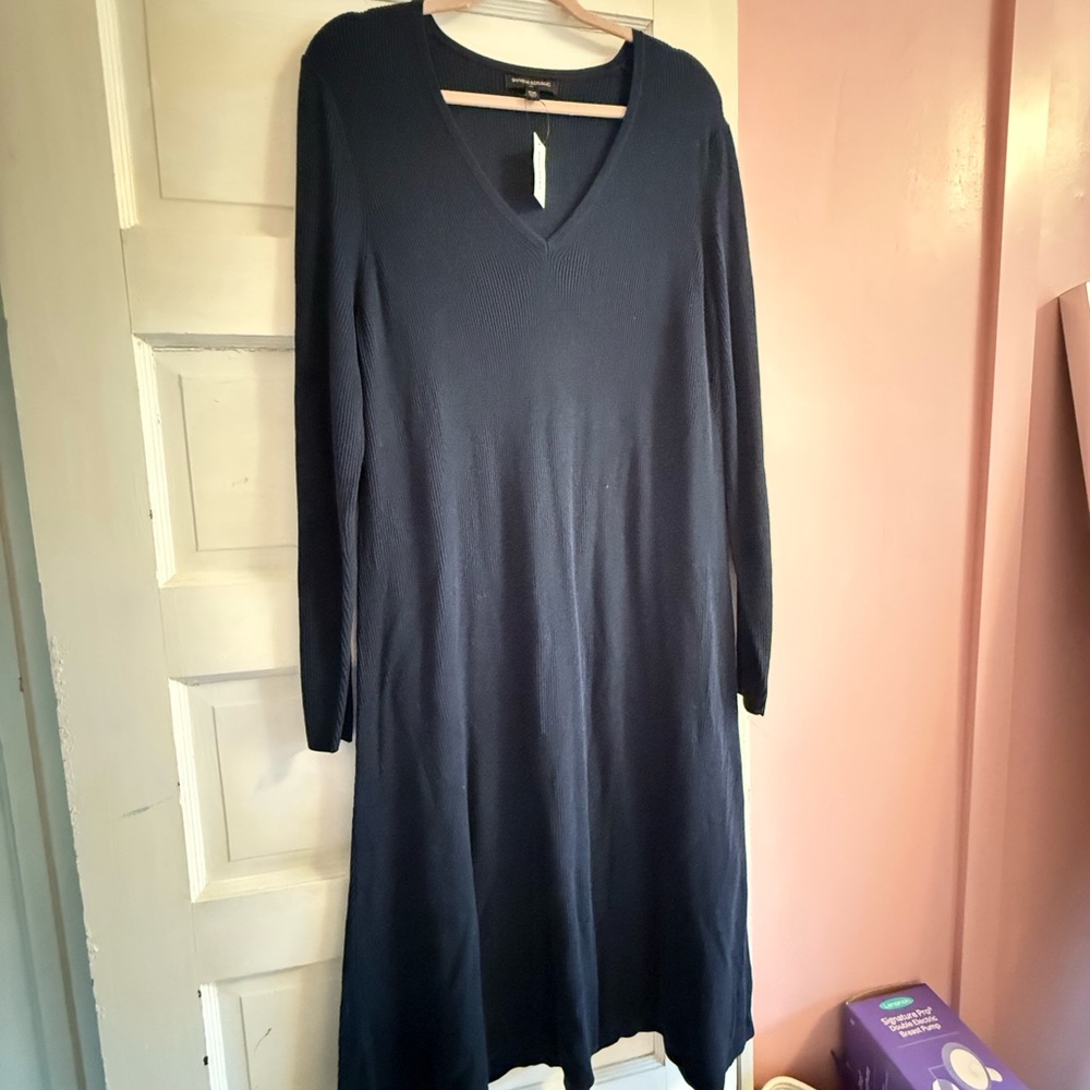 NWT- Banana Republic Navy V-Neck Long Sleeve Dress